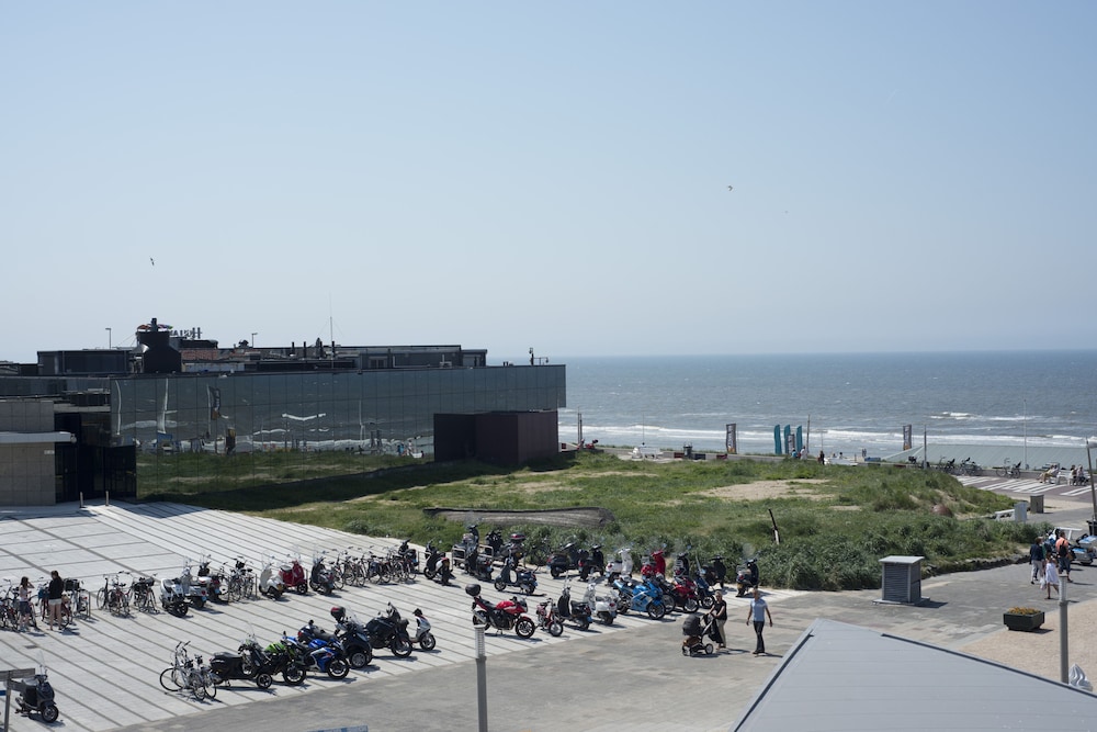 Amsterdam Beach Hotel 55/61