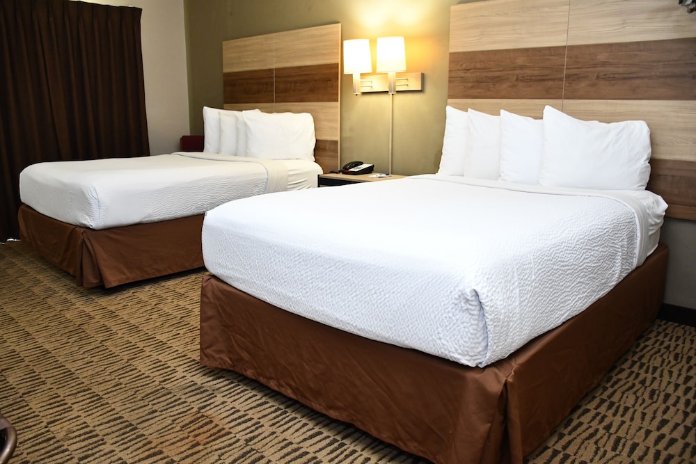 Efficiency, 2 Queen Beds