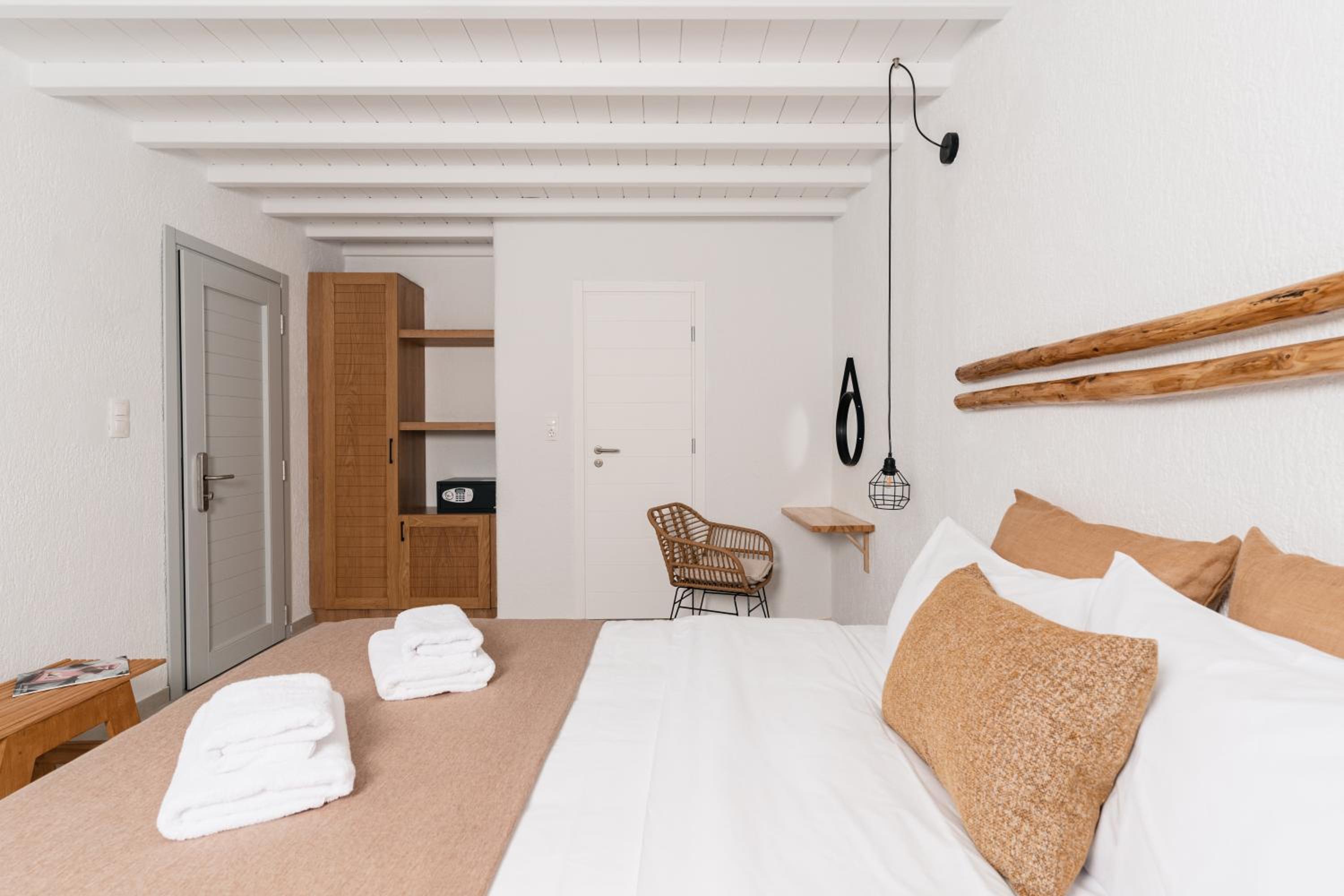 Room, Triple, 1 Double and 1 Single Bed, Sea View
