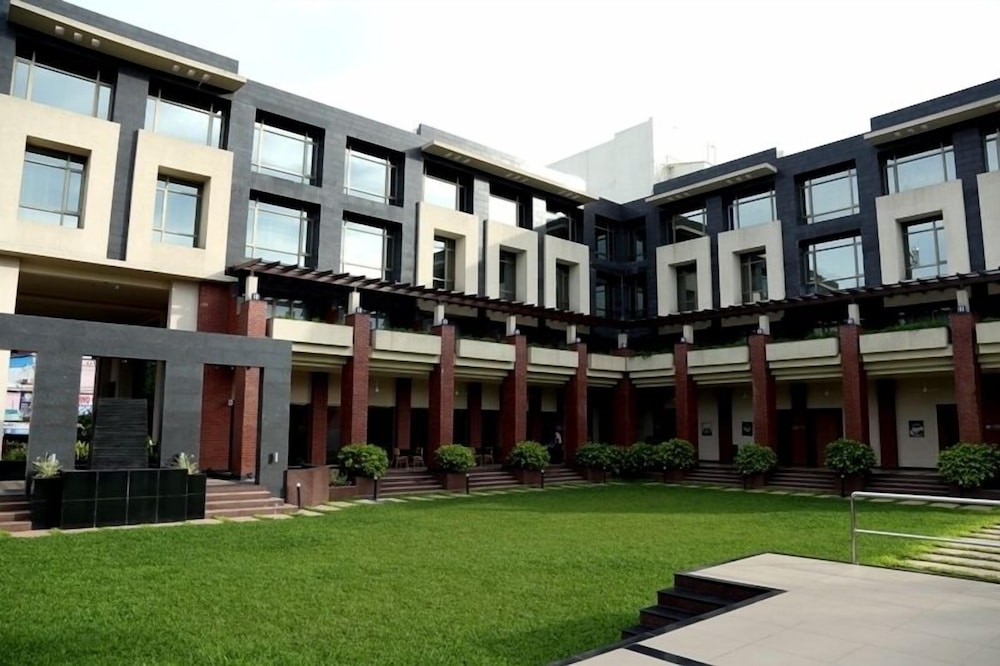 HOTEL SHAKTI CONTINENTAL 25/28