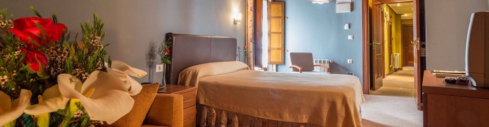 Gran Hotel Cela 28/64