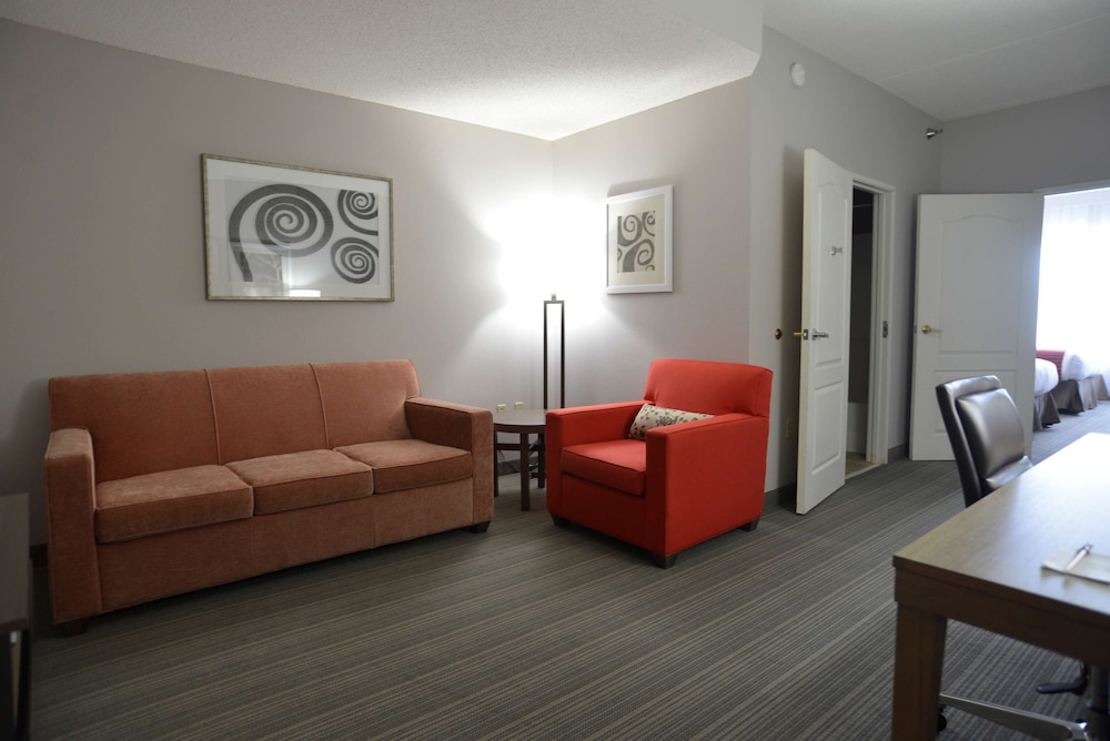 Country Inn & Suites by Radisson, Duluth North near Airport 17/34