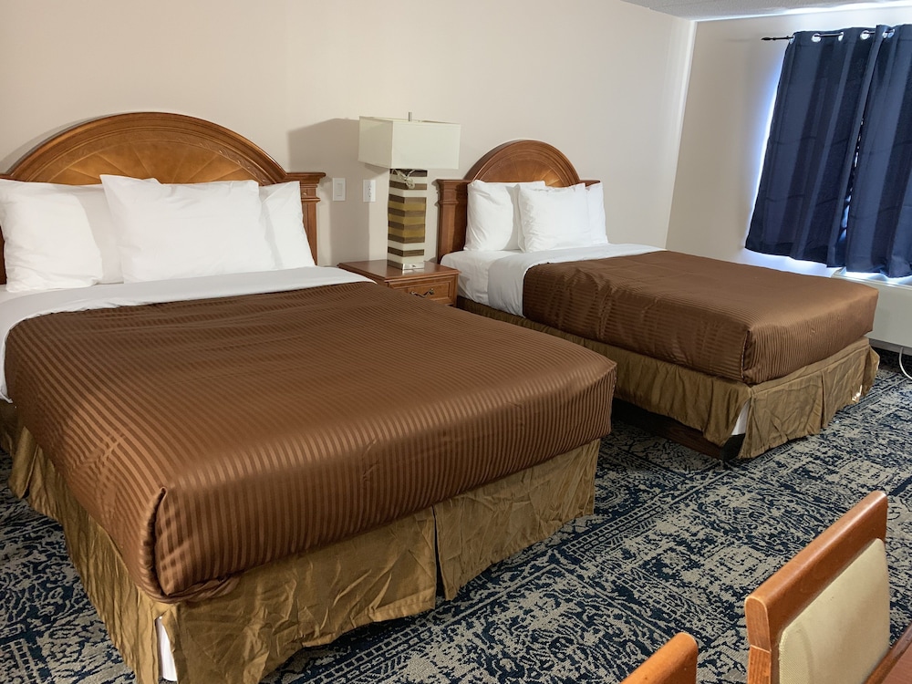 The Universal Inn And Suites 35/67