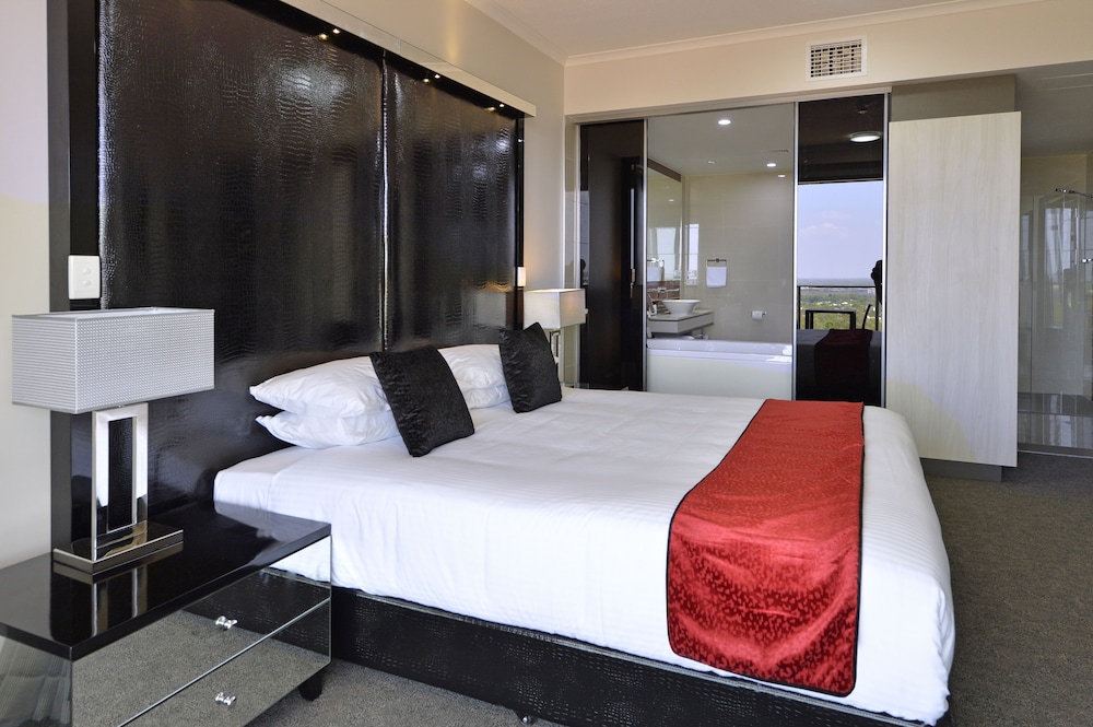 Rydges Palmerston 14/64