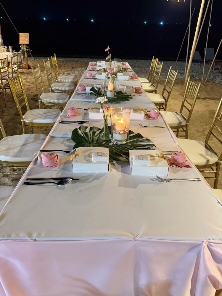 THAI HOUSE BEACH RESORT 54/75