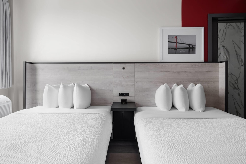 Ramada by Wyndham Brooklyn Near Flatbush 15/26
