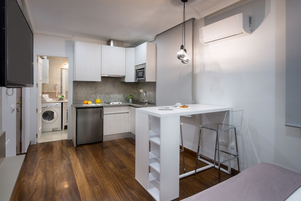 Apartamentos Roisa Centro 57/72