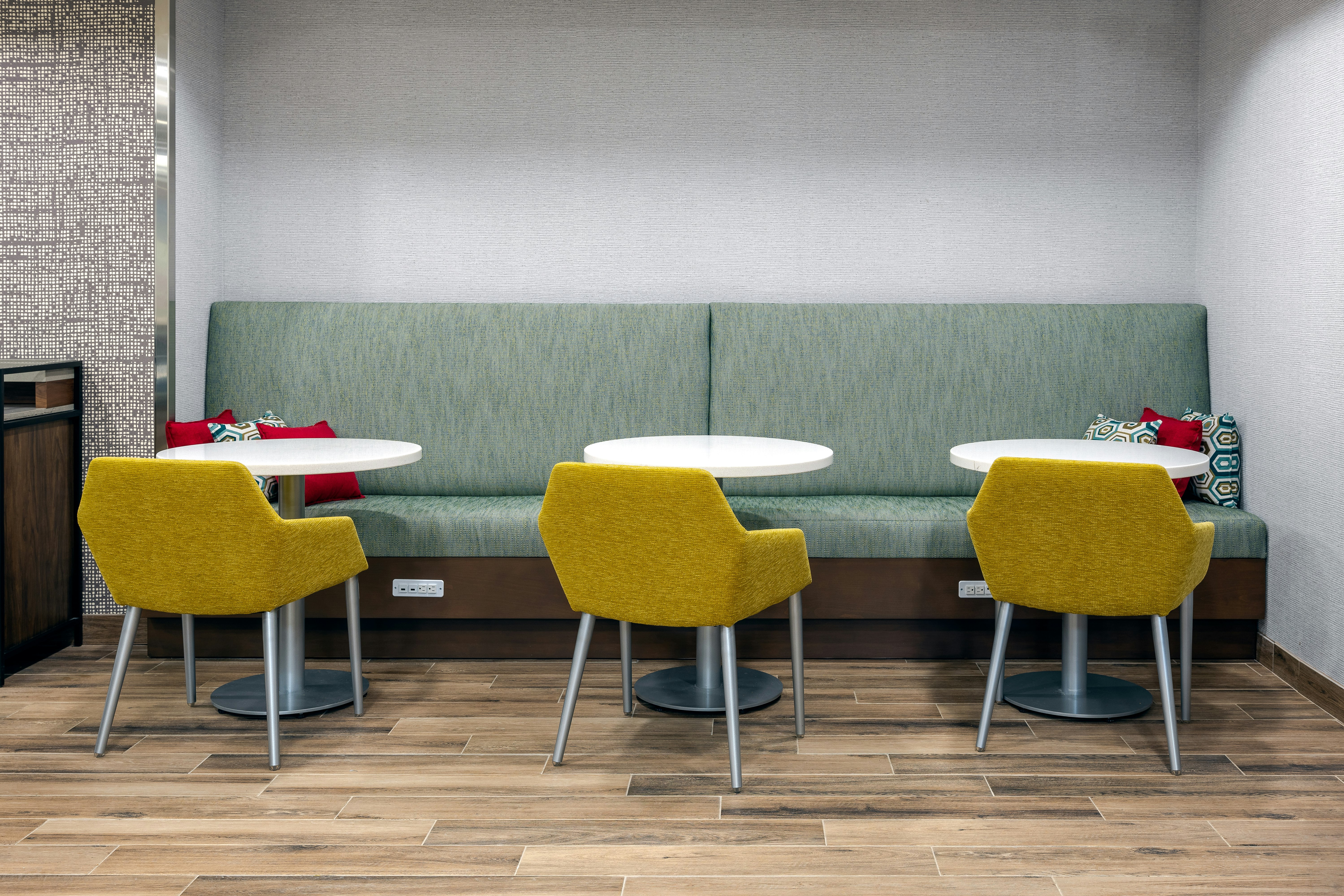 Hampton Inn Alpharetta Roswell Ga 29/42