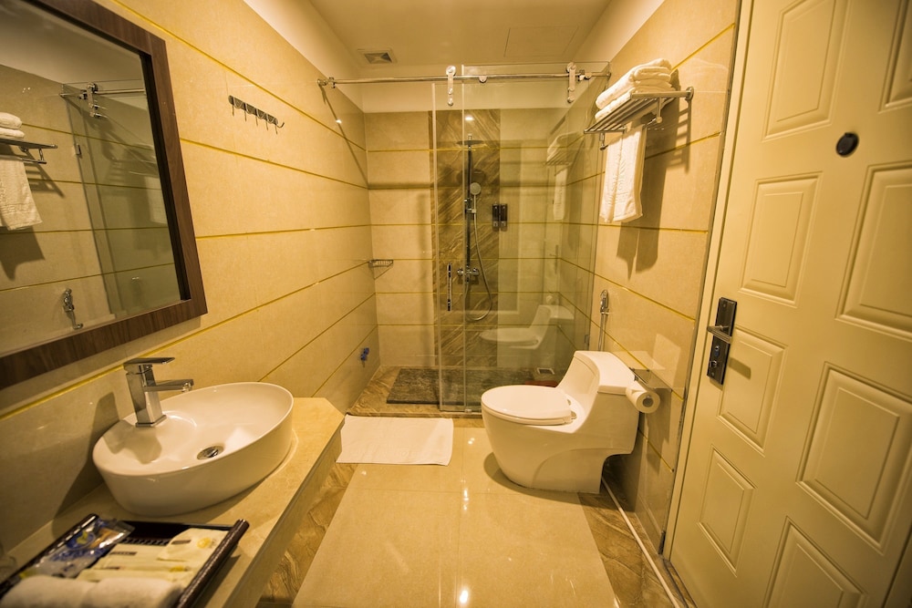 غرفة قياسية بسريرين منفصلين بإطلالة على المدينة، 3Mg Hotel 8/8