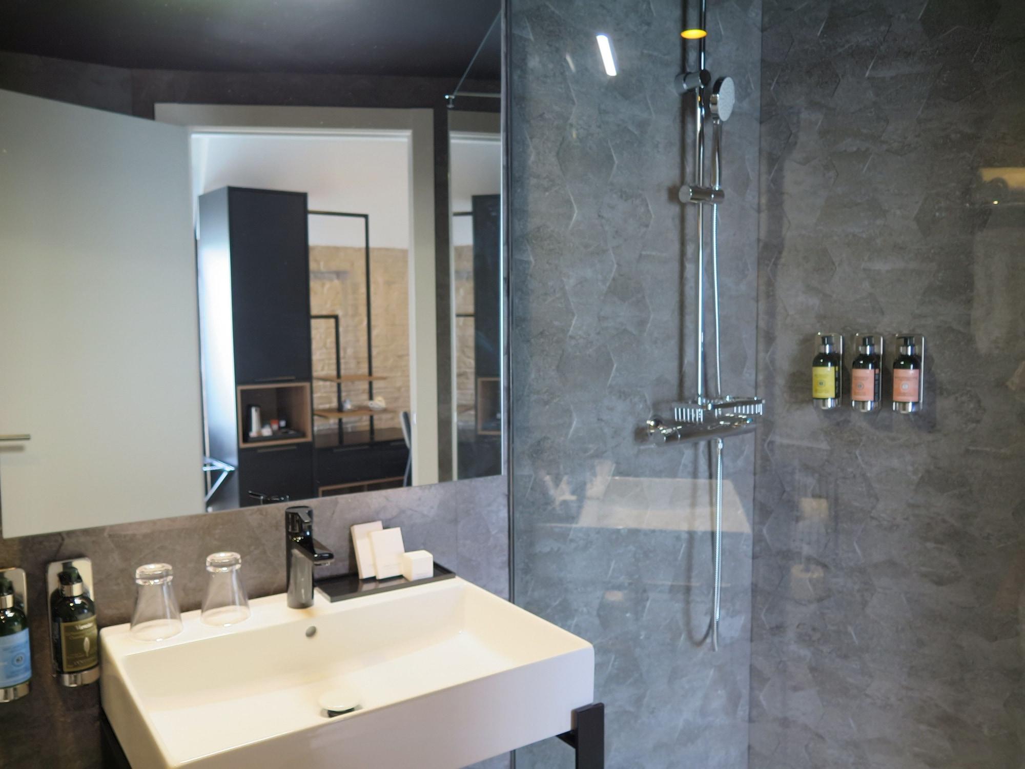 Hotel Tayko Bilbao 45/50