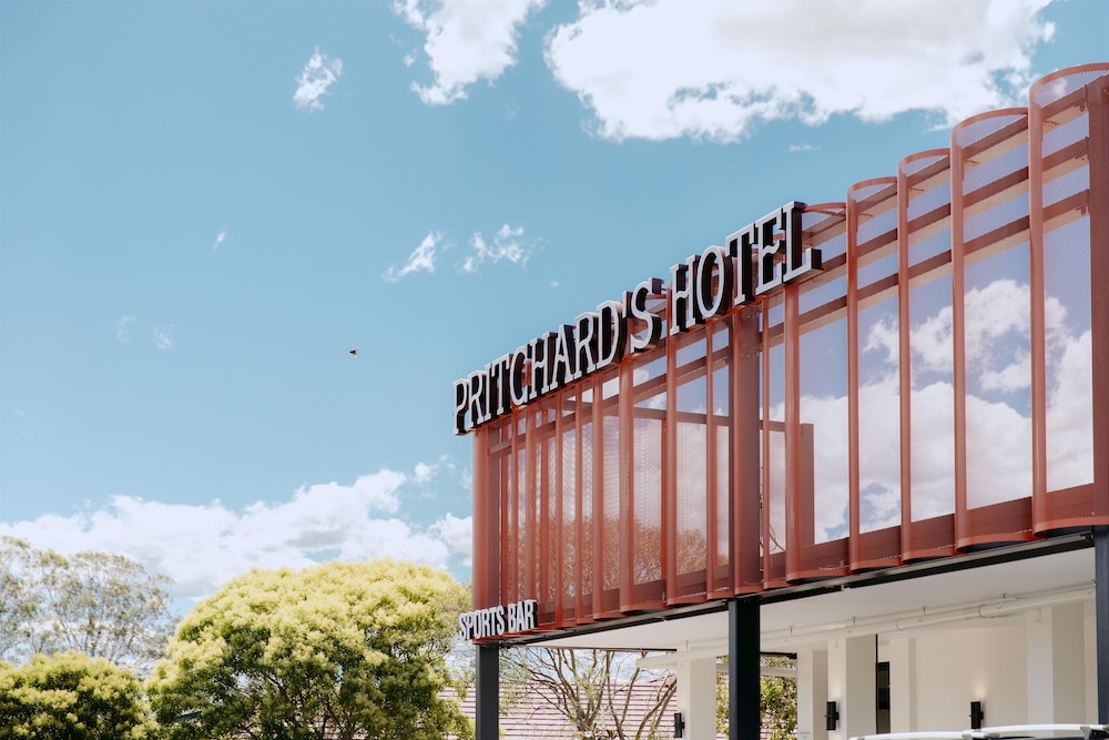 Pritchards Hotel 3/63