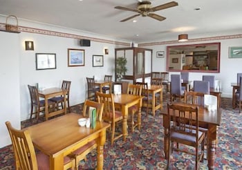 Commodore Hotel 35/61