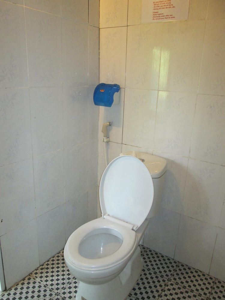 Dong Que Homestay - Hostel 50/50