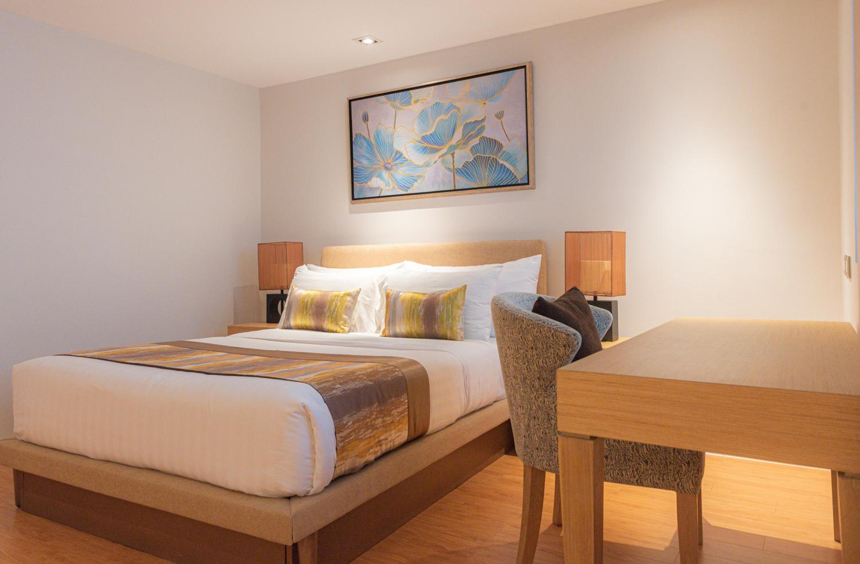 Sky, Executive, Suite