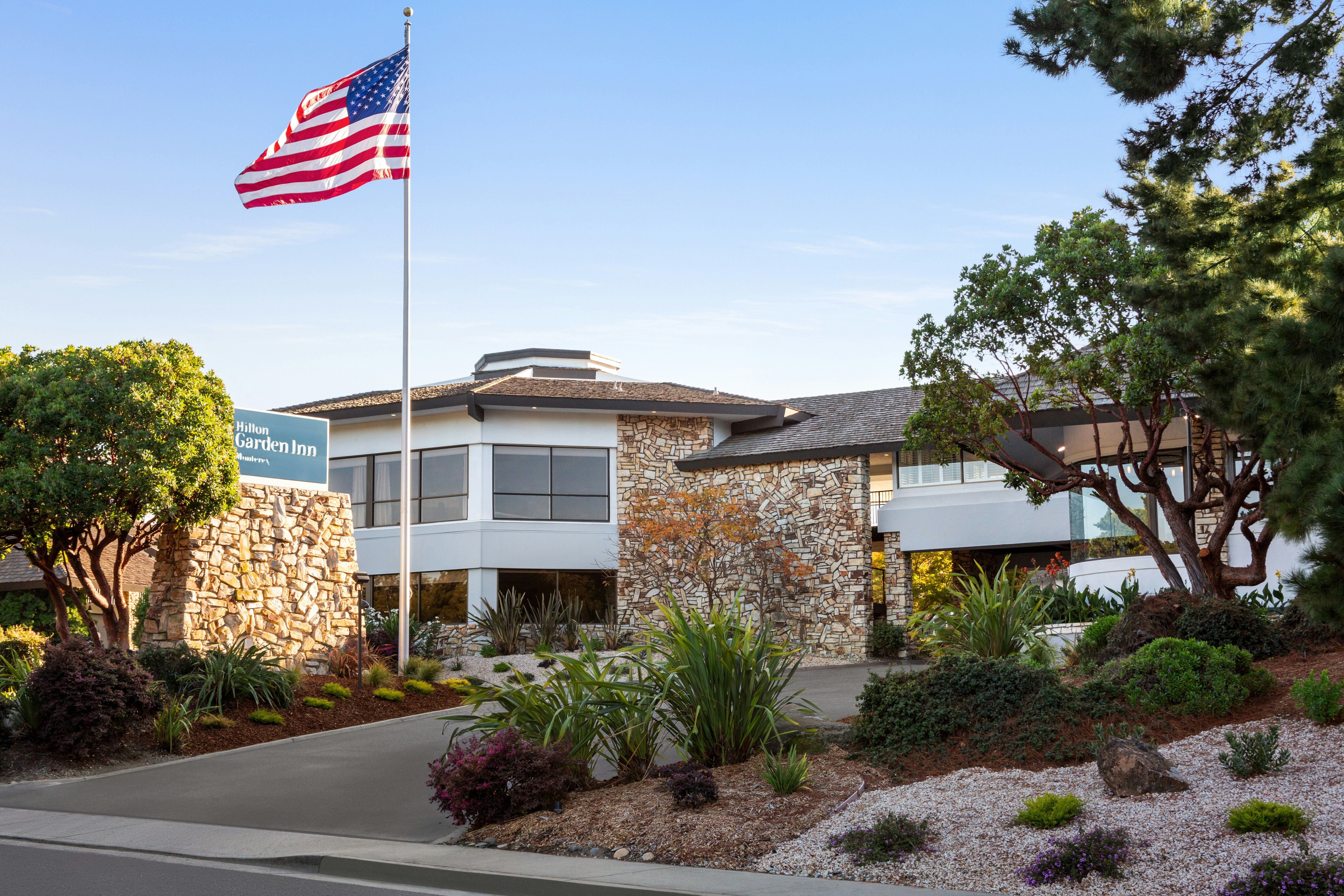 Hilton Garden Inn Monterey 2/58