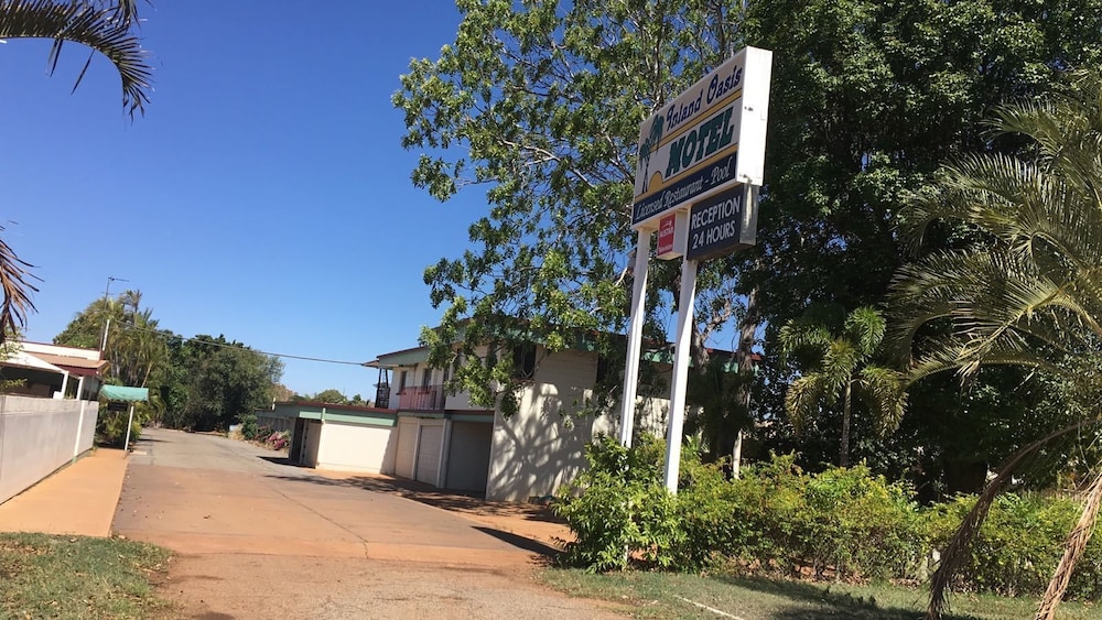 INLAND OASIS MOTEL 59/68