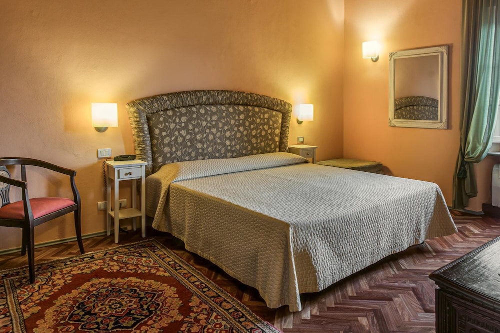 Villa Volpi 7/50