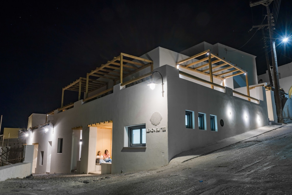 Lemon Suites Santorini 1/50