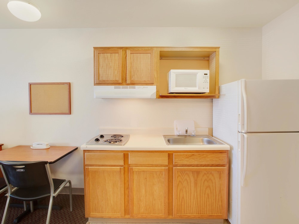 Woodspring Suites Pharr 9/33