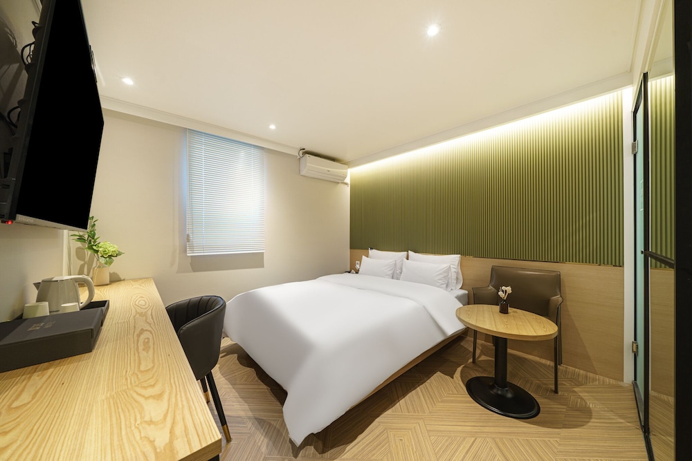 Hotel Ohoo 12/17