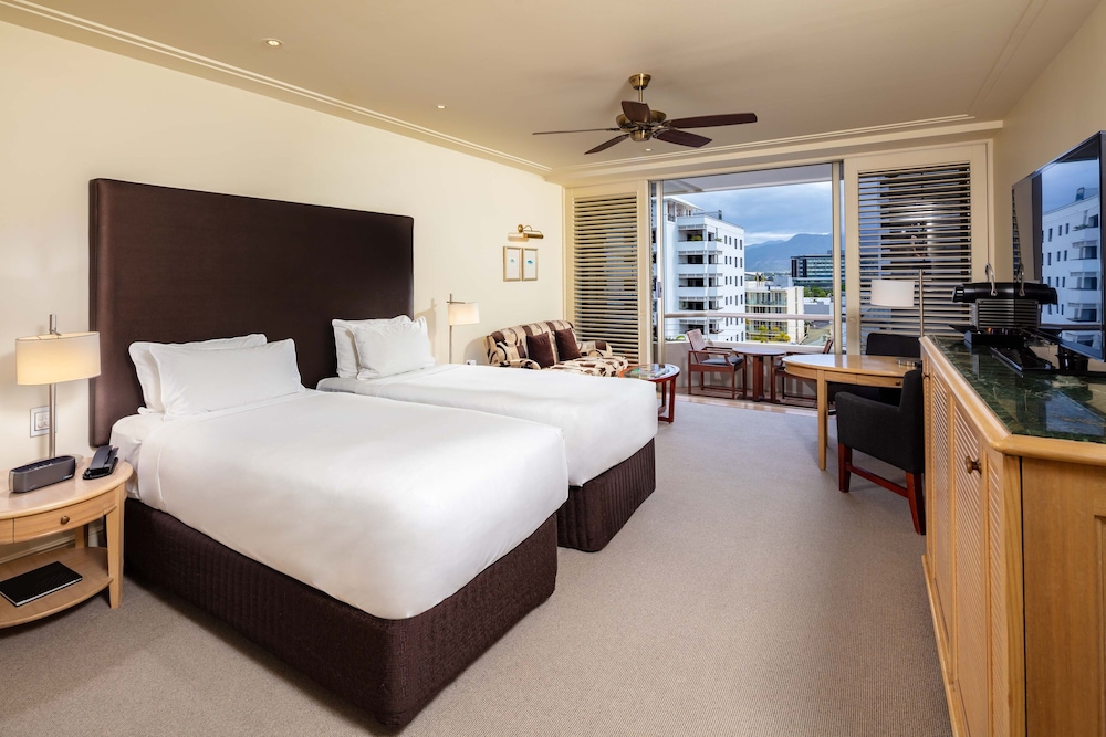 The Reef Hotel Casino Cairns - Handwritten Collection 22/74