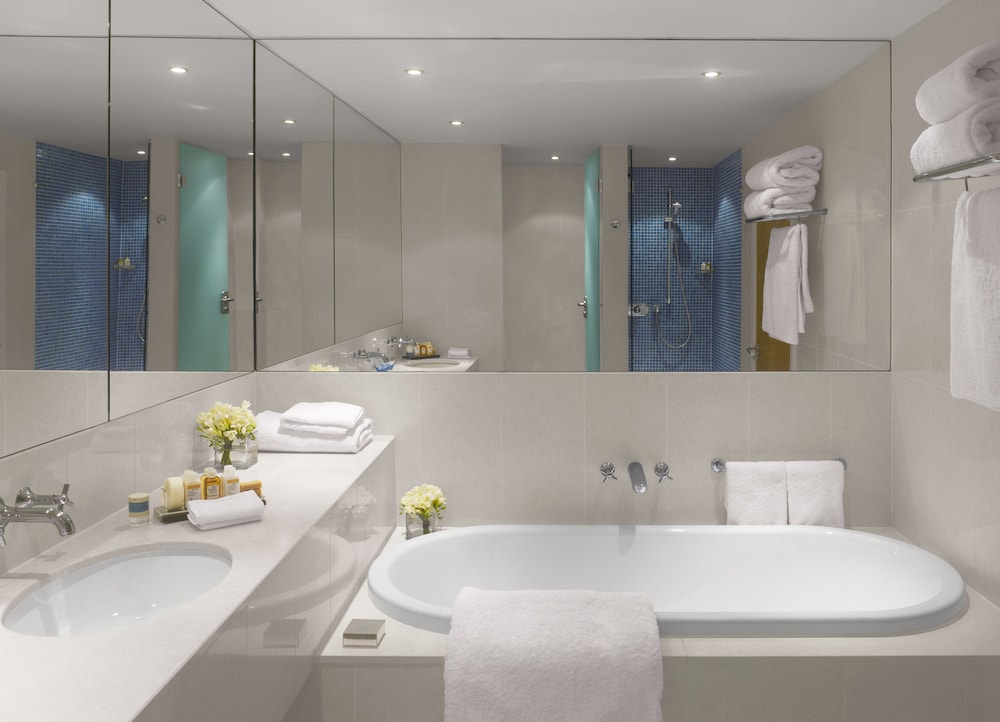 Radisson Blu Glasgow 11/66