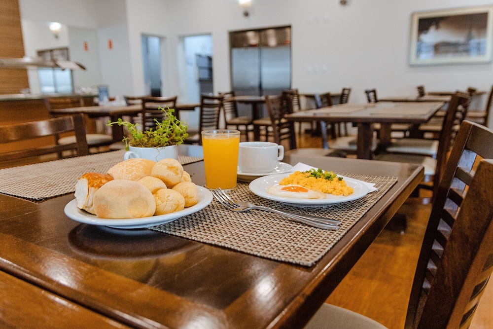 Porto Feliz Executive Hotel 34/50