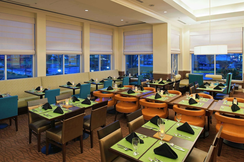 Hilton Garden Inn Allentown Bethlehem Airport 50/64