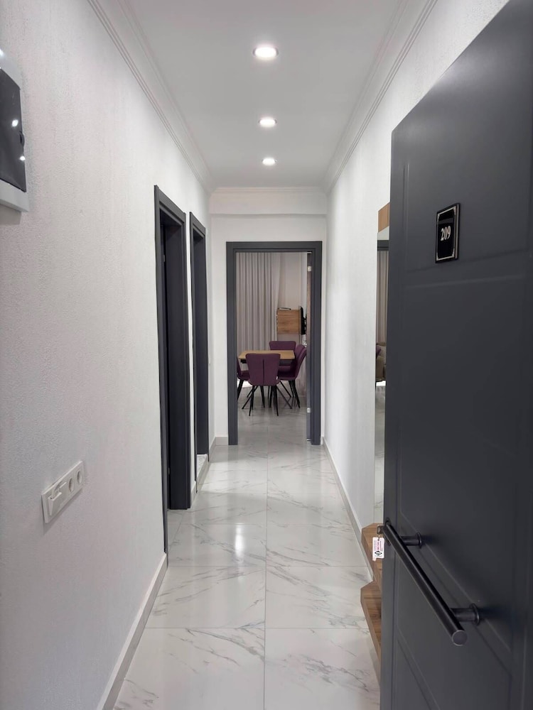 Yildiz Apart 9/47