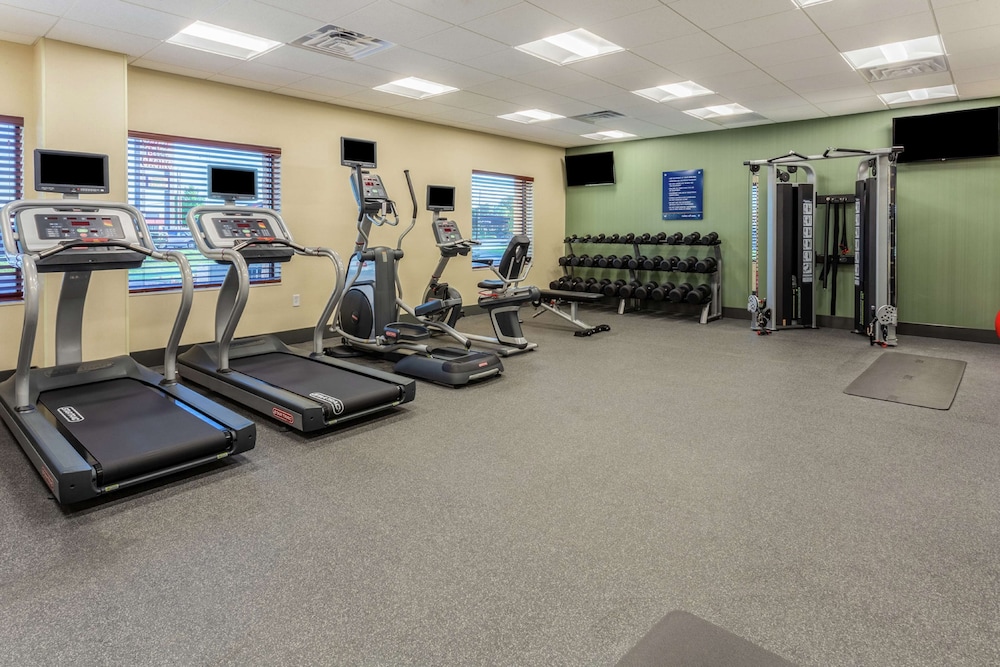 Hampton Inn & Suites Burlington IA 30/46