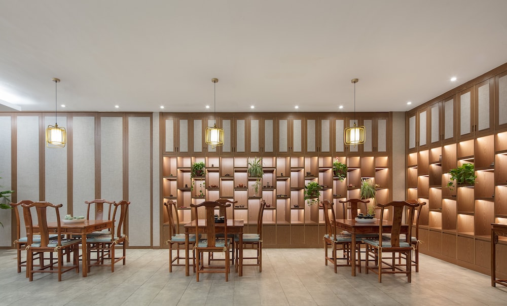 Perenc Hotel 40/50