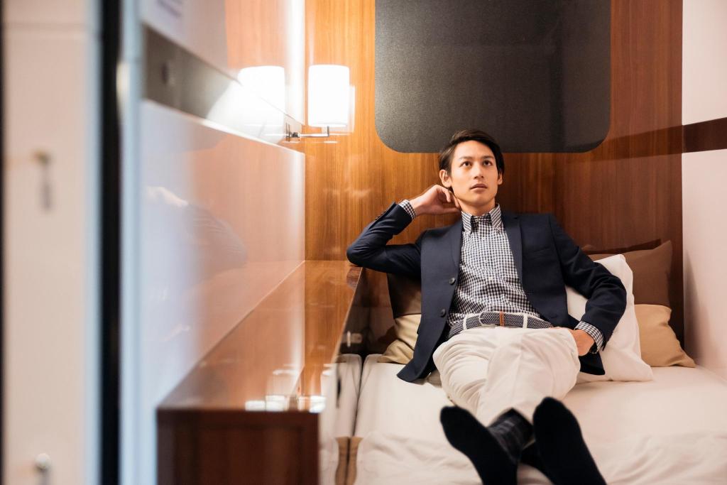 The S3 Capsule Hotel Wakayama Station 8/40
