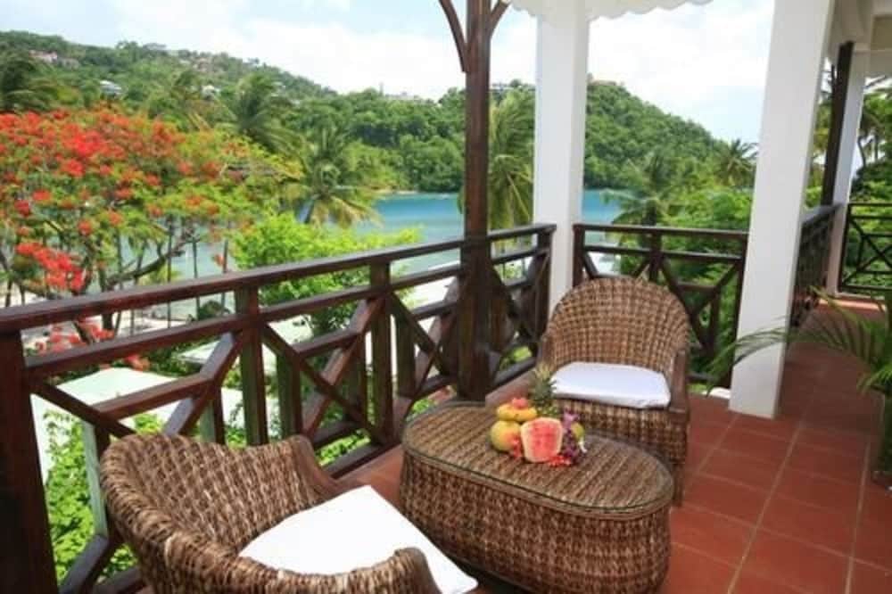 Marigot Beach Club and Dive Resort 61/75