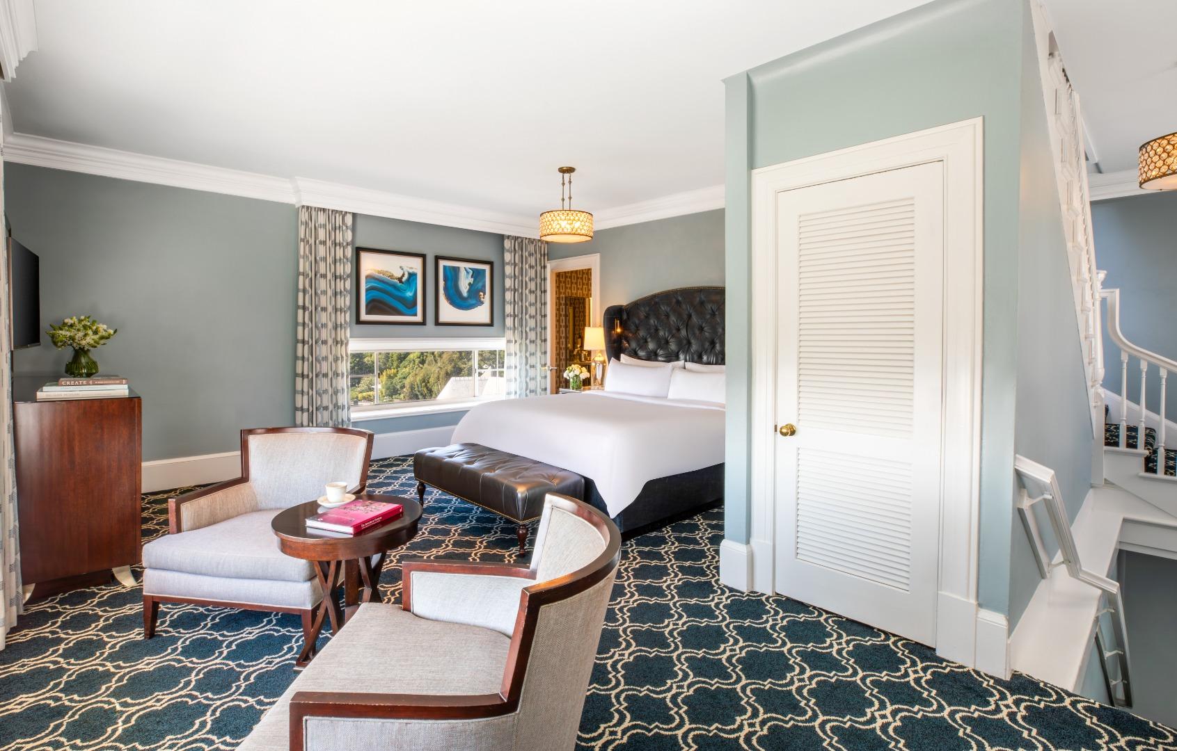 Suite, King Bed