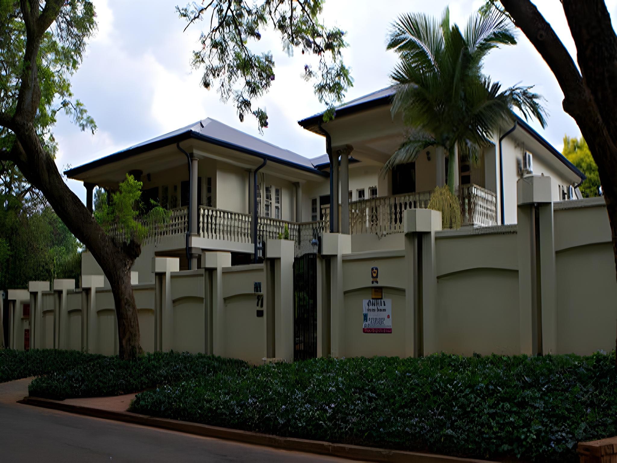 Goodey's Guesthouse 3/24