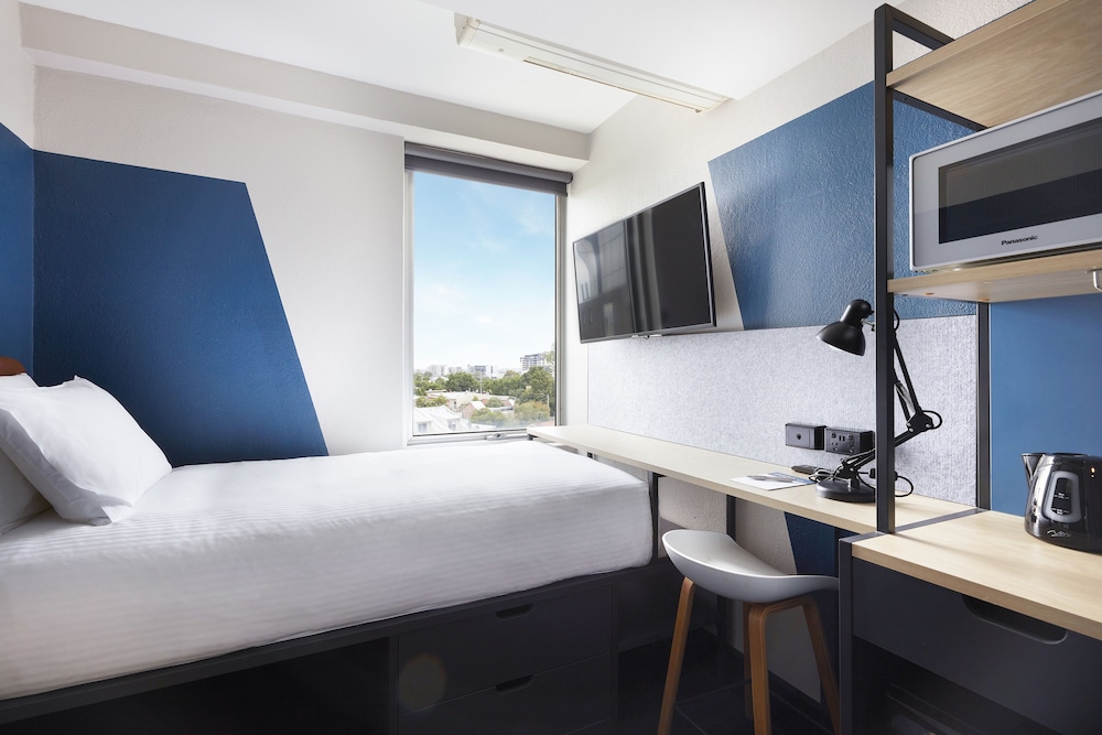 Good, Single Bed