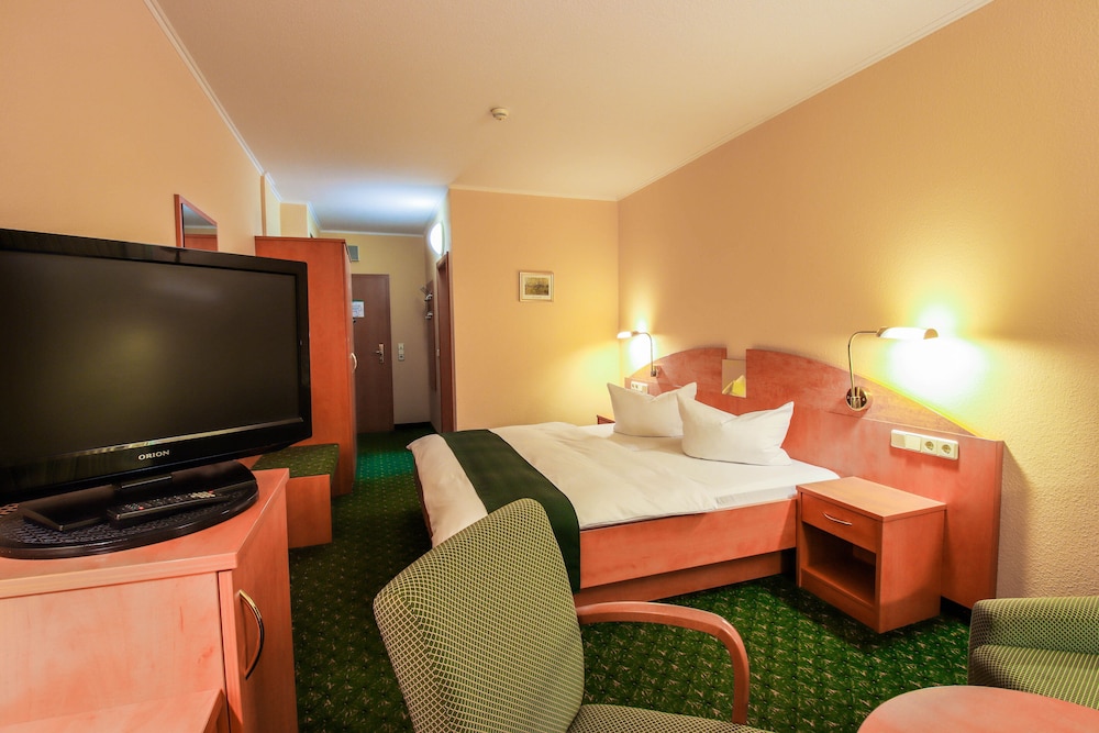 Waldhotel Roggosen 26/69