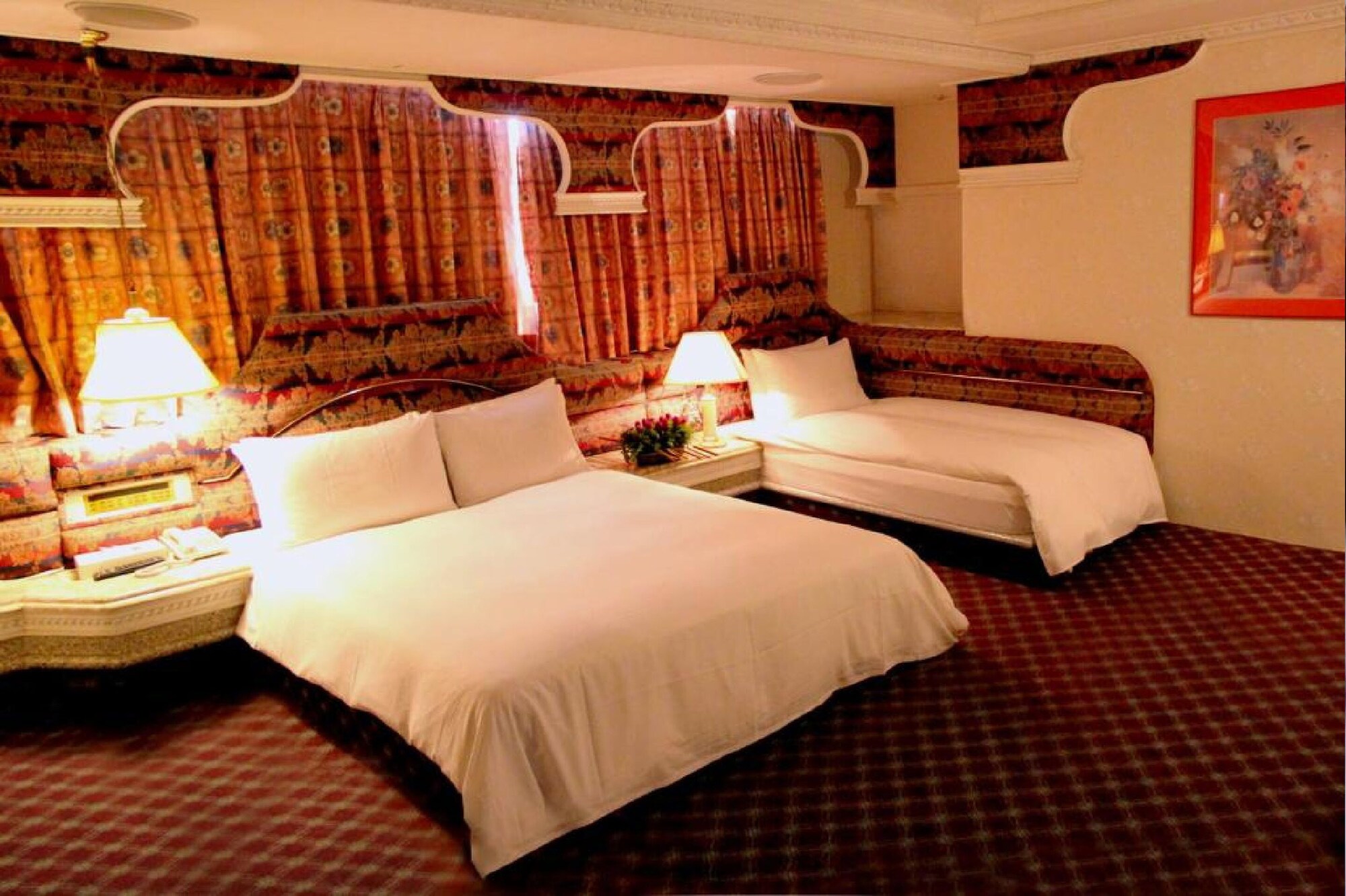 ROOM, TRIPLE