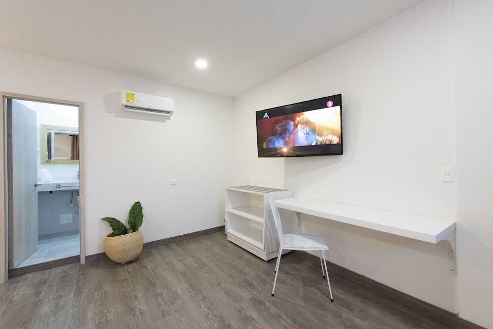 Medellin Vibes Hostel 48/70