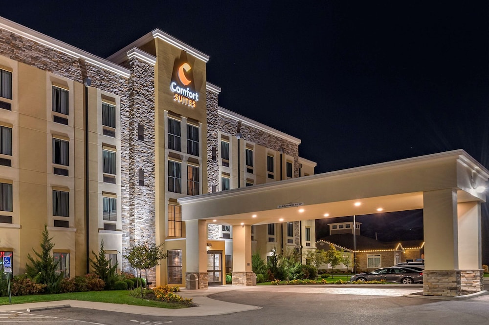 Comfort Suites Columbus Airport 8/43