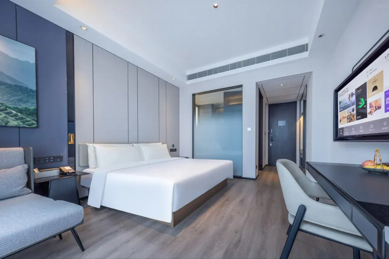 X Hotel Shuguang Atour, Shanghai Wuxu Cruise Terminal 7/15