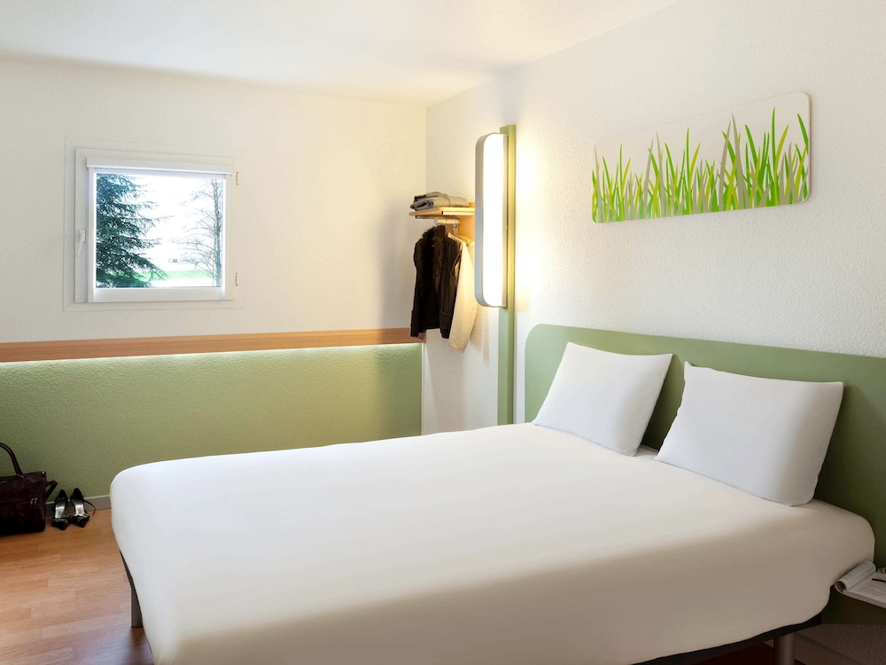 Ibis Budget Pau Est 25/71