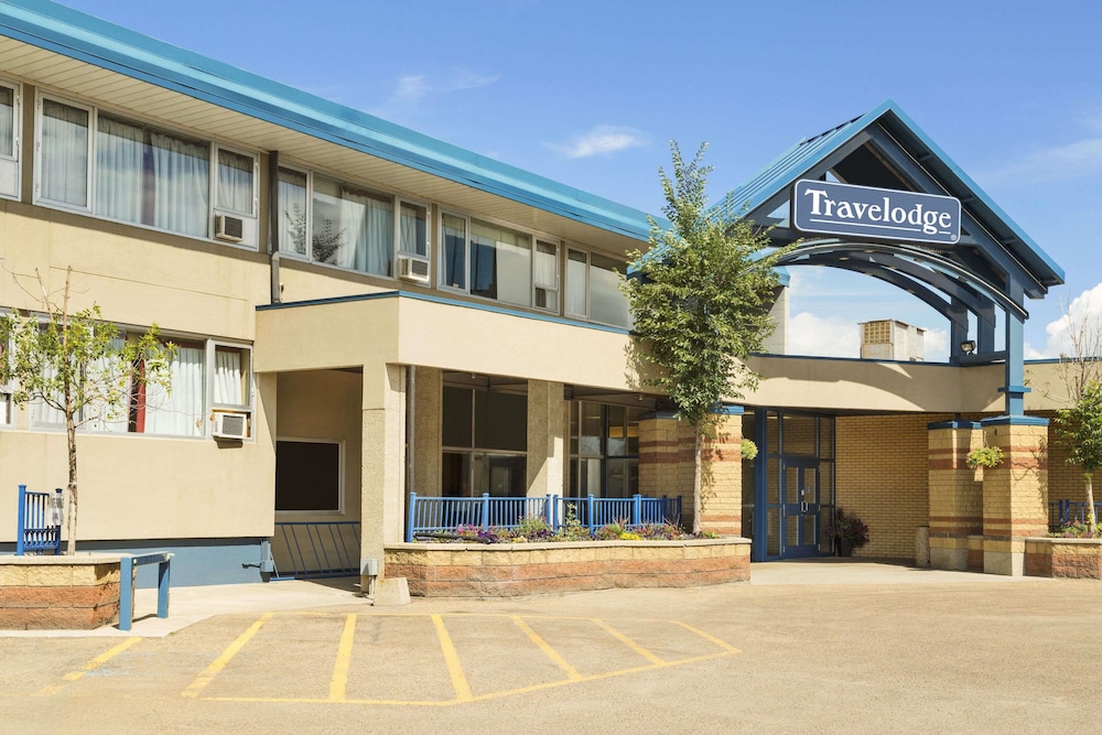 Travelodge by Wyndham Edmonton East 1/29