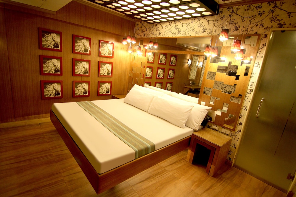 Hotel Ava Gil Puyat 34/56