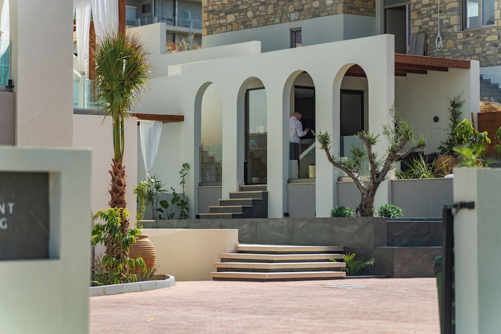 Vaya Suites by Omilos Hotels 42/49
