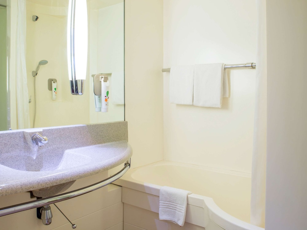Ibis Styles Tours Sud 11/78