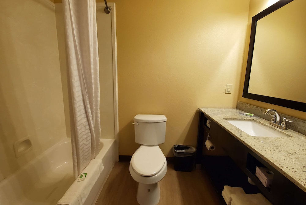 Days Inn And Suites By Wyndham Florence Jackson Area 19/50