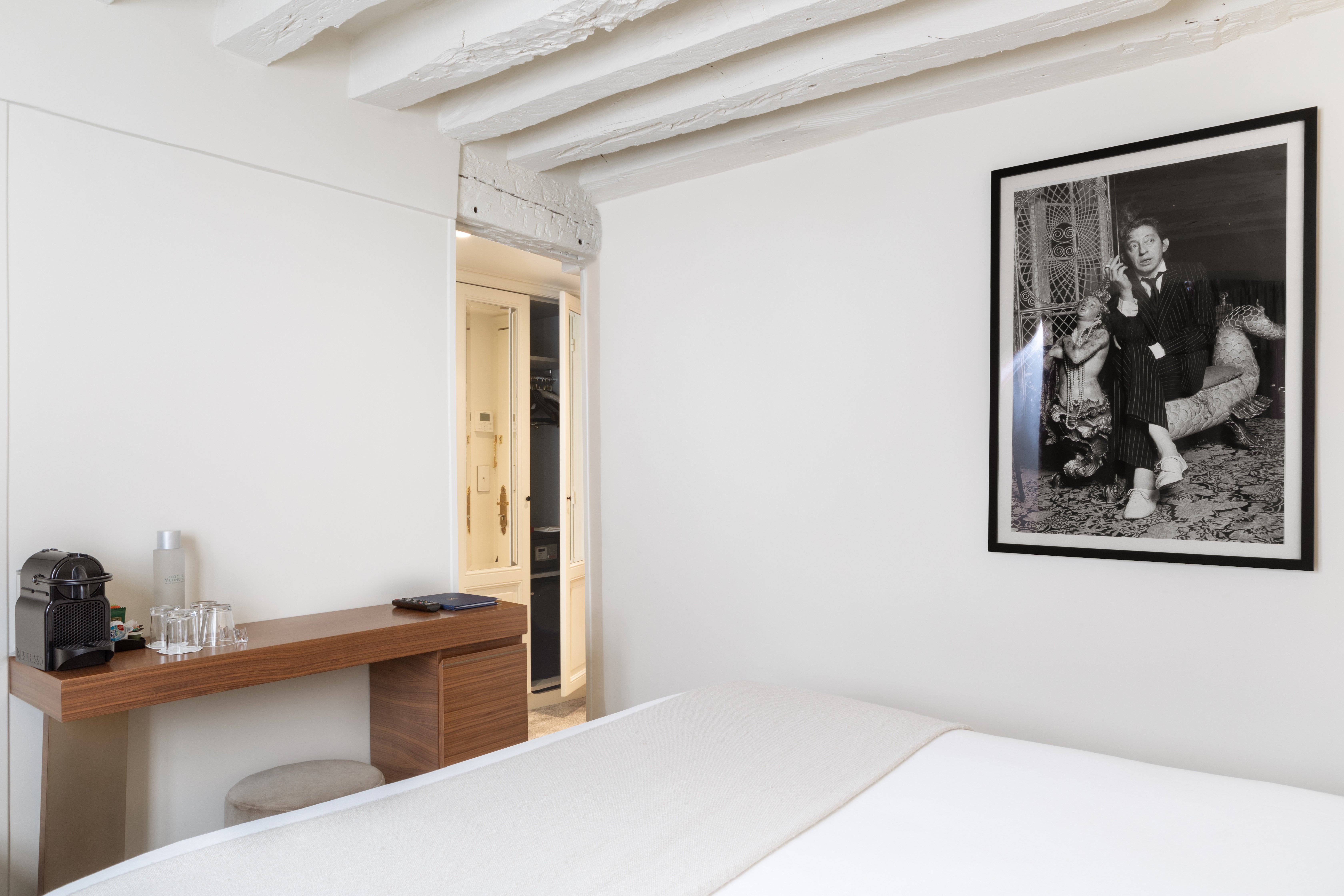 Hotel Verneuil 9/20