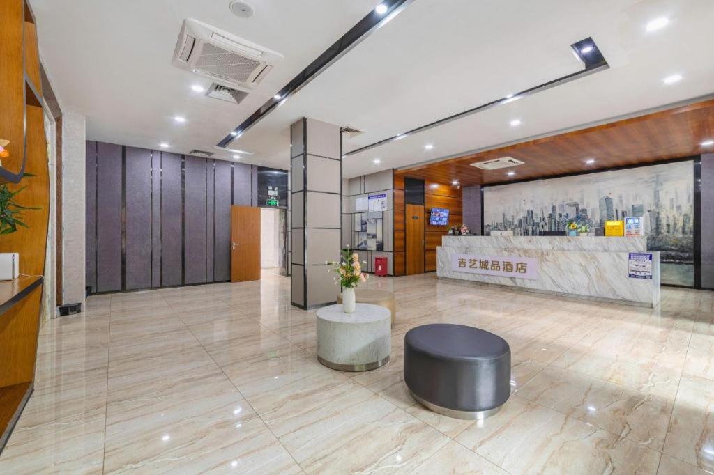 Chonpines Hotel (Huizhou Huidong Hongling Avenue) 14/68