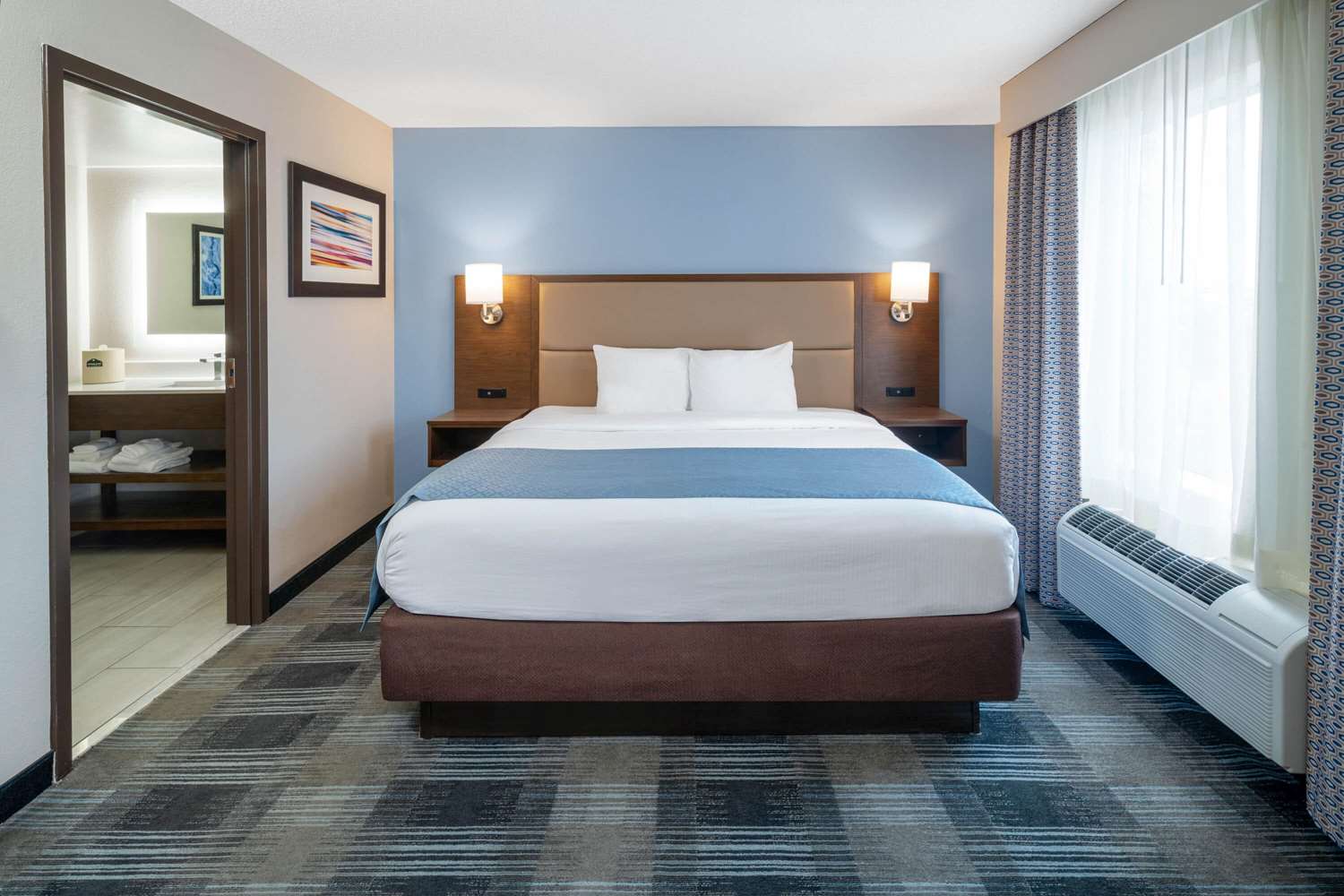 Holiday Inn Express Mobile I-65, an IHG Hotel 6/41
